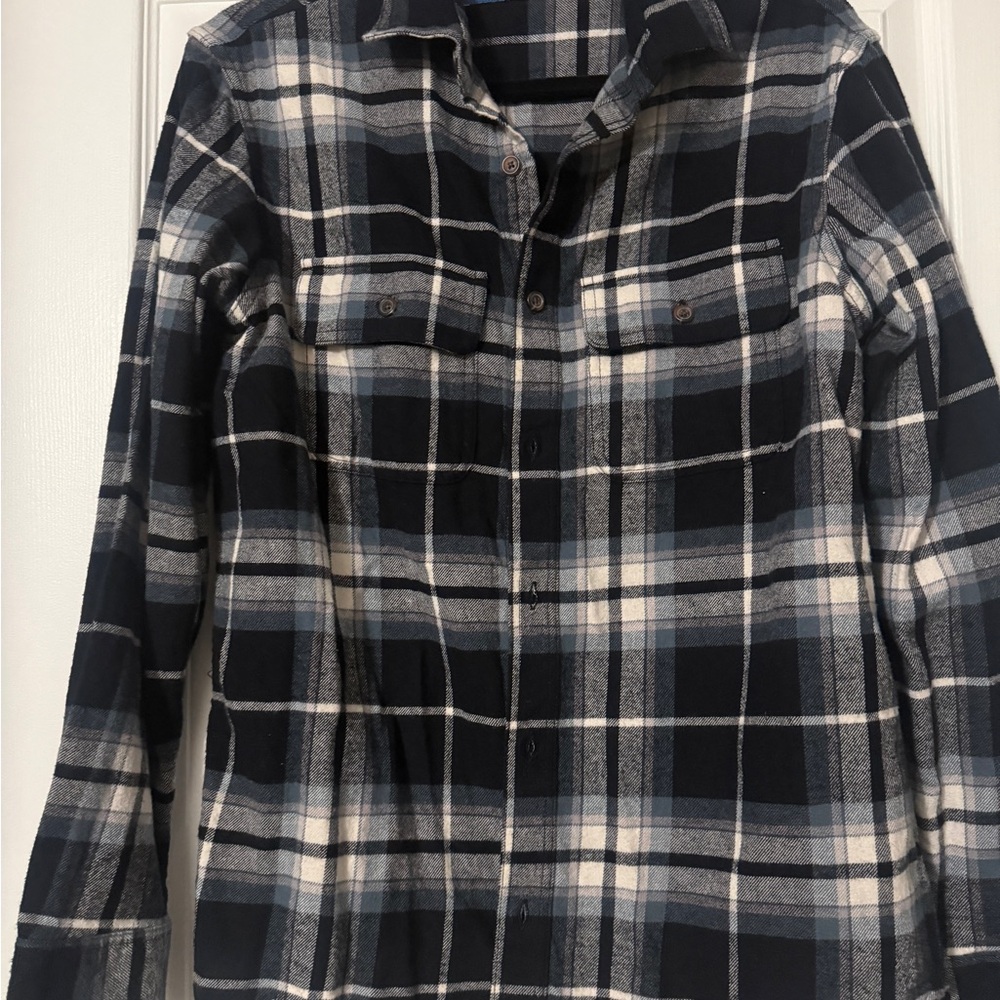 Old Navy Navy and White Plaid Shirt